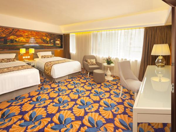Hotel Beverly Plaza : photo 3 de la chambre chambres familiales attenantes 
