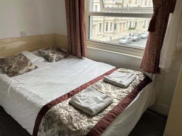 Earls Court Hotel : photo 2 de la chambre chambre familiale