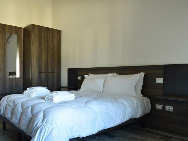 Royal Garden luxury rooms : photo 9 de la chambre chambre double standard