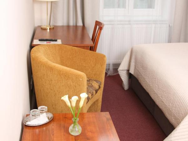 Hotel Klara : photo 6 de la chambre chambre double ou lits jumeaux