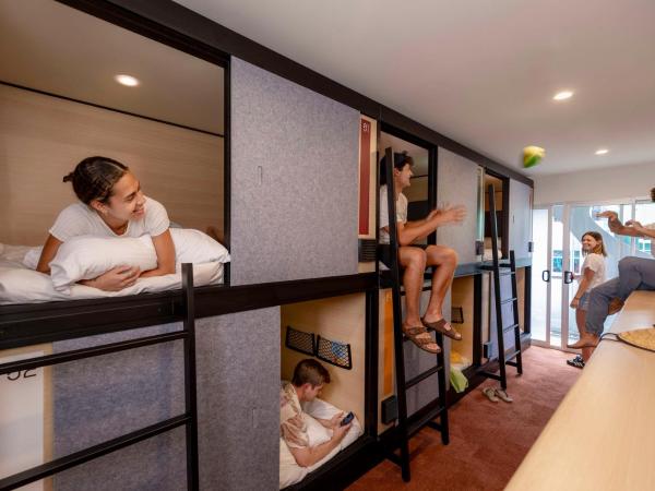 LyLo Brisbane : photo 2 de la chambre private single pod in 6 share room with private bathroom