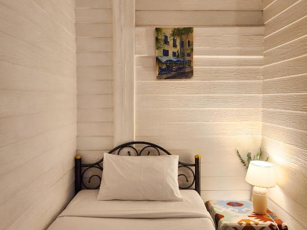 Back Home Backpackers : photo 4 de la chambre chambre simple avec salle de bains privative