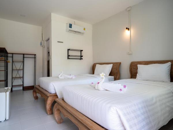 Isara Lanta Beach Resort : photo 9 de la chambre bungalow standard