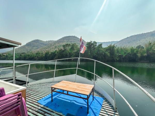 ชอว์ งาทอง รีสอร์ต Chor Ngar Thong Erawan Kanchanaburi : photo 9 de la chambre chambre familiale avec terrasse