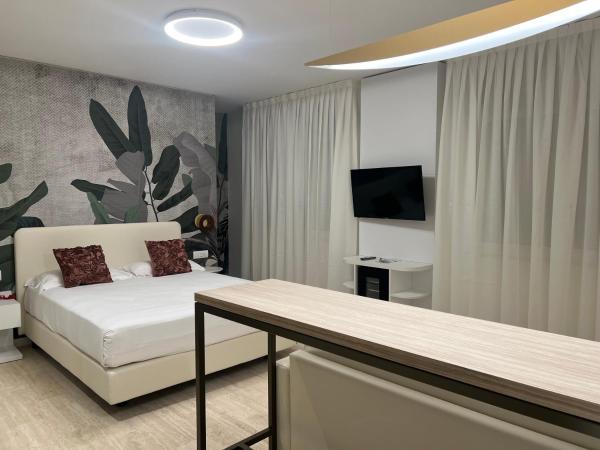 Astoria Suite Hotel : photo 1 de la chambre tropical room - ground floor