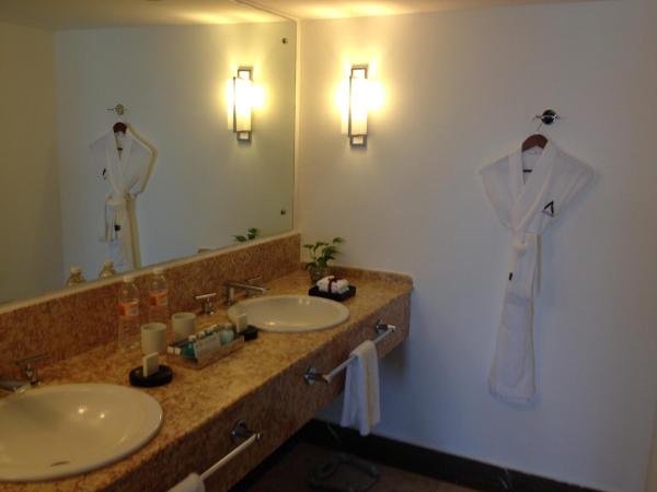 Krystal Grand Cancun All Inclusive : photo 3 de la chambre suite familiale côté océan