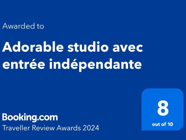 Adorable studio avec entrée indépendante : photo 7 de la chambre chambre double avec salle de bains privative