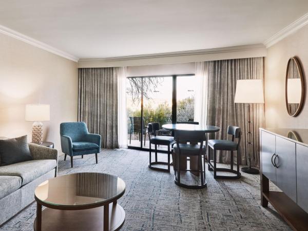 The Westin La Paloma Resort & Spa : photo 2 de la chambre suite, 1 king, sofa bed, corner room, balcony