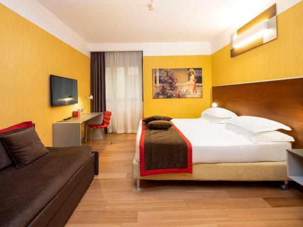Best Western Plus City Hotel : photo 8 de la chambre chambre lit king-size familiale avec lits superposés