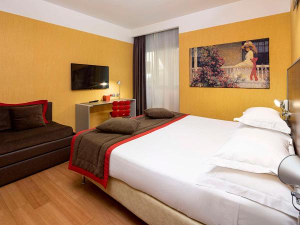 Best Western Plus City Hotel : photo 9 de la chambre chambre lit king-size familiale avec lits superposés