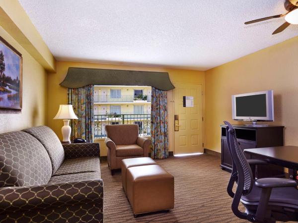 Embassy Suites by Hilton Fort Lauderdale 17th Street : photo 2 de la chambre suite 2 pièces avec lit king-size - non-fumeurs