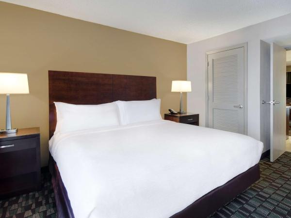 Embassy Suites by Hilton Jacksonville Baymeadows : photo 3 de la chambre suite 1 chambre lit king-size - non-fumeurs