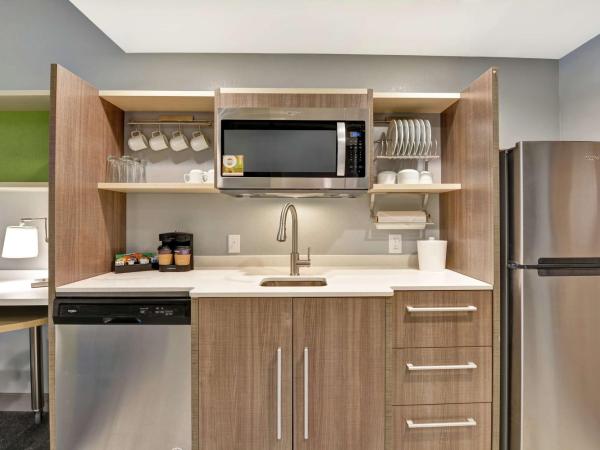 Home2 Suites By Hilton Jacksonville South St Johns Town Ctr : photo 4 de la chambre suite studio lit king-size - non-fumeurs