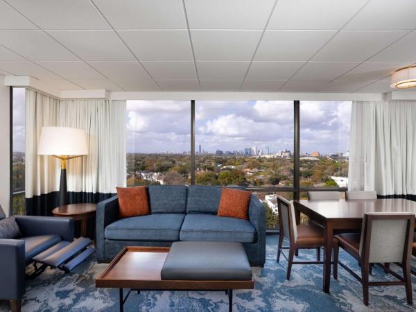 DoubleTree by Hilton Houston Medical Center Hotel & Suites : photo 2 de la chambre suite 2 chambres avec cuisine