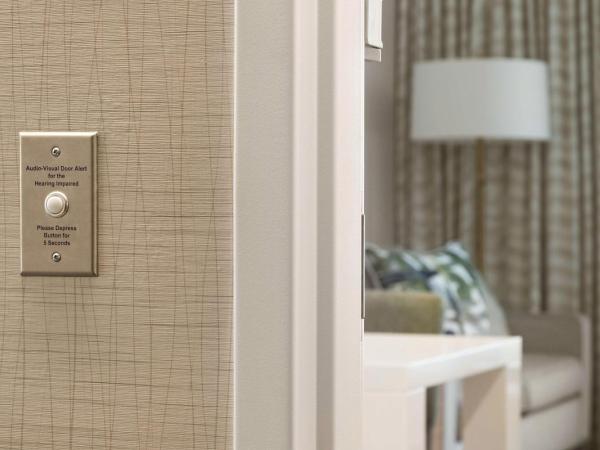 Embassy Suites By Hilton Panama City Beach Resort : photo 1 de la chambre king studio with gulf view - hearing accessible