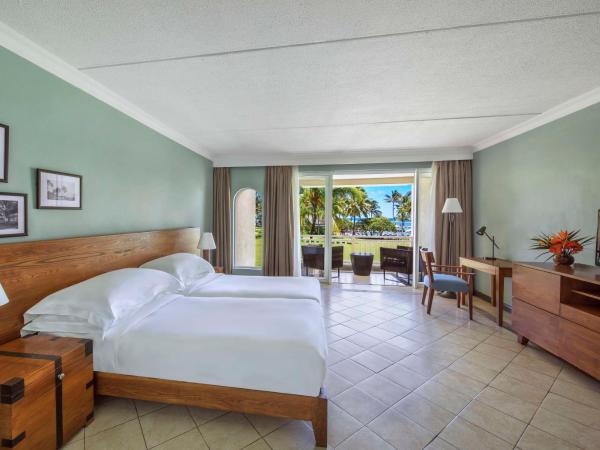 Outrigger Mauritius Beach Resort : photo 4 de la chambre chambre lits jumeaux deluxe