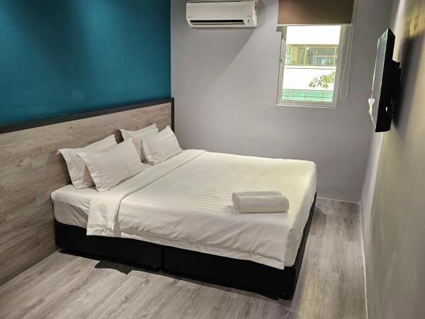 Pantai Inn Kota Kinabalu : photo 3 de la chambre chambre lit king-size deluxe