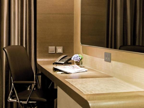 Royal Plaza Hotel : photo 5 de la chambre chambre lit king-size plaza de luxe