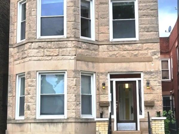 Chateau de Woodlawn - Room II - Le Parisienne : photo 9 de la chambre chambre lit queen-size avec salle de bains commune