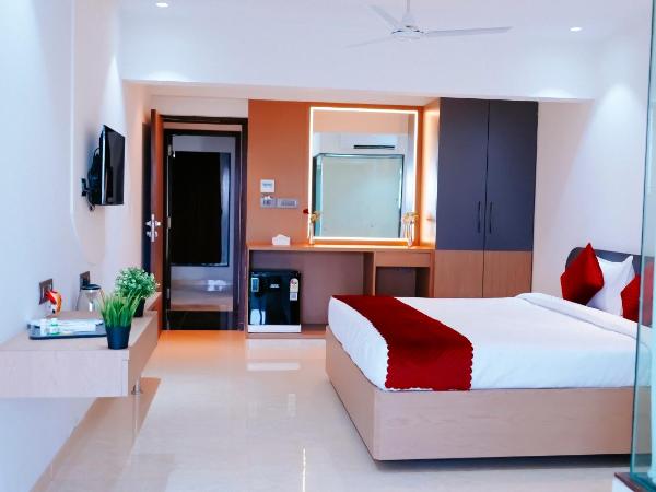 Hsquare Hotel Andheri West : photo 3 de la chambre suite avec vue sur lac