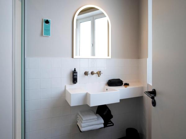 ibis Styles Paris Gare De Lyon TGV : photo 7 de la chambre chambre lits jumeaux standard