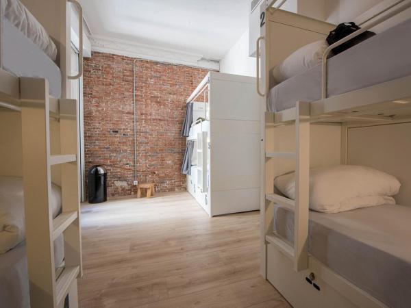 room00 Gran Vía Hostel : photo 2 de la chambre lit dans dortoir mixte de 6 lits