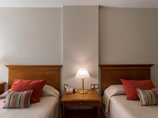 Hotel Solans Riviera : photo 5 de la chambre chambre lits jumeaux exécutive