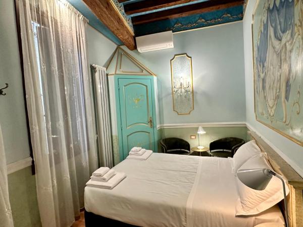 Casa Alla Fenice : photo 3 de la chambre queen double room 