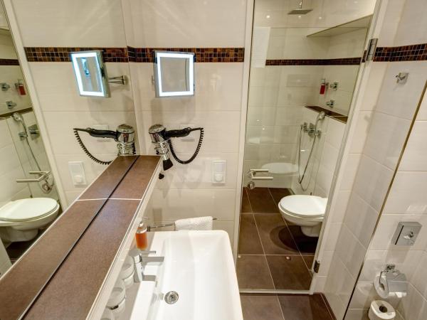 Hotel Antares : photo 4 de la chambre chambre double ou lits jumeaux confort