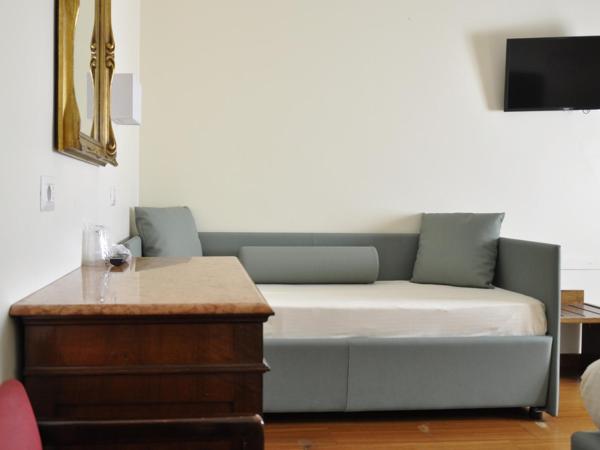 Hotel San Guido : photo 2 de la chambre chambre double ou lits jumeaux avec lit d'appoint