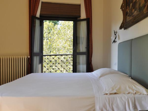 Hotel San Guido : photo 2 de la chambre chambre double ou lits jumeaux standard avec balcon