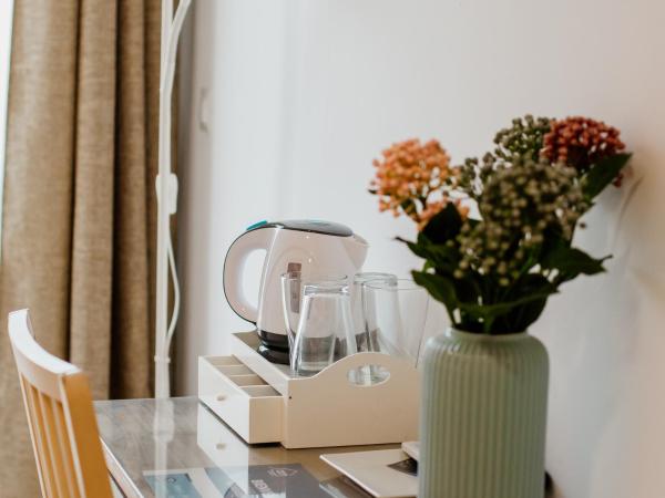 Pensión mastil 16. P2 : photo 6 de la chambre chambre quadruple avec terrasse