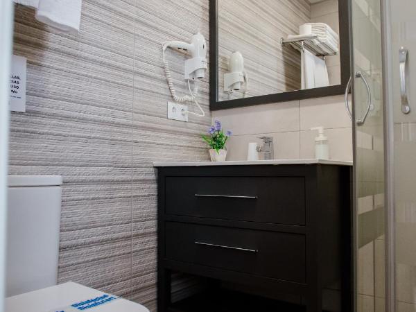 Pensión mastil 16. P2 : photo 2 de la chambre chambre double avec terrasse