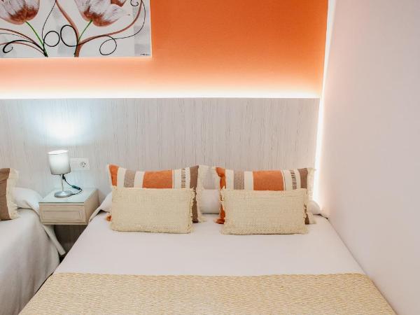 Pensión mastil 16. P2 : photo 2 de la chambre chambre quadruple avec salle de bains privative