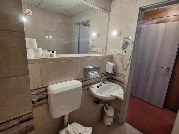 Hotel Unicornis : photo 7 de la chambre chambre double