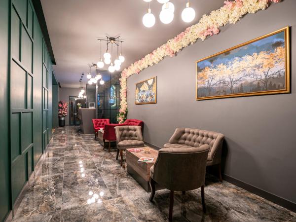 GÜL RESİDENCE : photo 7 de la chambre appartement avec balcon