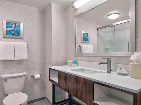 Hampton Inn Ft Lauderdale Airport North Cruise Port : photo 1 de la chambre chambre 2 lits queen-size - non-fumeurs