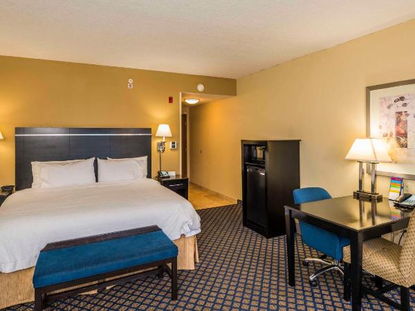 Hampton Inn & Suites Jacksonville South - Bartram Park : photo 1 de la chambre chambre lit king-size - non-fumeurs