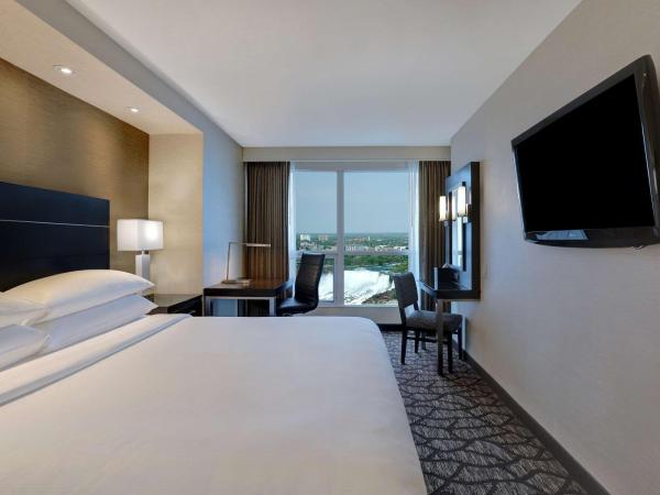 Embassy Suites by Hilton Niagara Falls/ Fallsview : photo 2 de la chambre king suite with horseshoe and us falls view