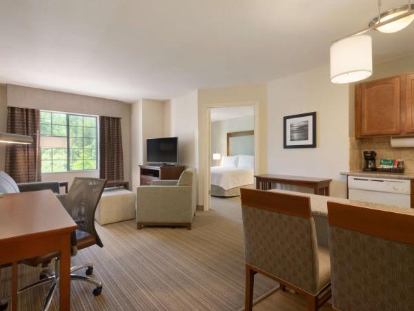 Homewood Suites Jacksonville Deerwood Park : photo 3 de la chambre suite 1 chambre lit king-size - non-fumeurs