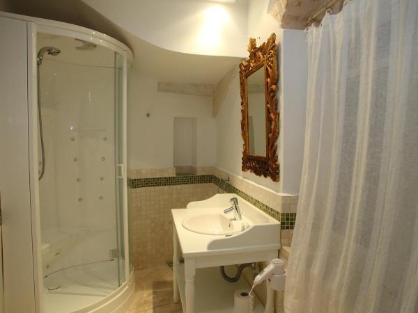 The Aigli : photo 5 de la chambre suite verte