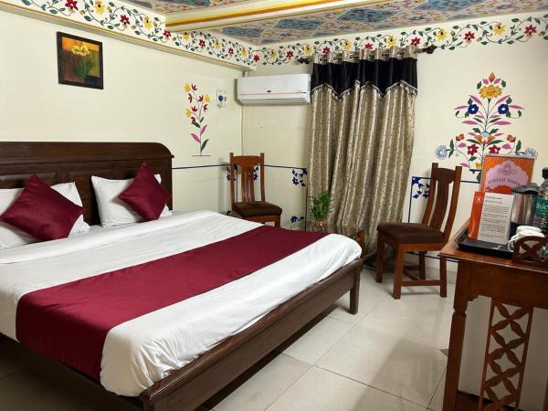 Virasat Mahal Heritage Hotel : photo 3 de la chambre chambre double standard