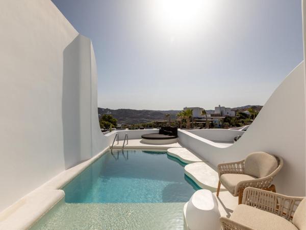 Million Stars Mykonos : photo 4 de la chambre suite royale oasis avec piscine privée