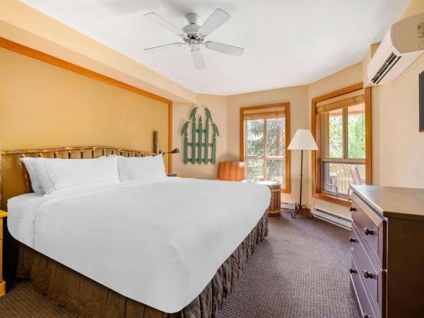 Hilton Grand Vacations Club Whistler : photo 1 de la chambre suite 1 chambre lit king-size premier avec canapé-lit