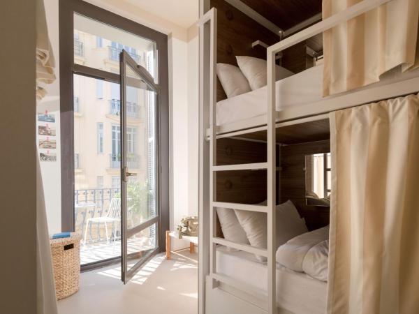 Slo Nice : photo 1 de la chambre lit dans dortoir mixte de 6 lits