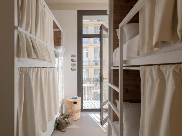Slo Nice : photo 2 de la chambre lit dans dortoir mixte de 6 lits