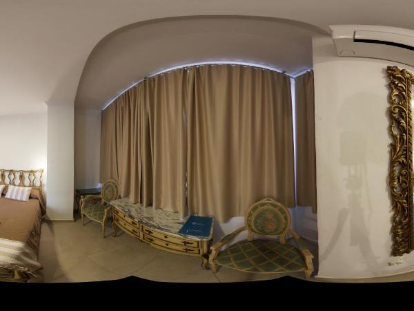 Hotel Maritimo : photo 3 de la chambre chambre double deluxe - vue latérale sur mer