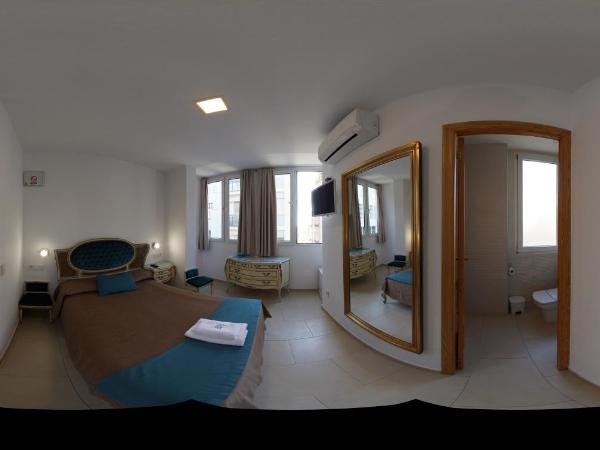 Hotel Maritimo : photo 2 de la chambre chambre double deluxe - vue latérale sur mer