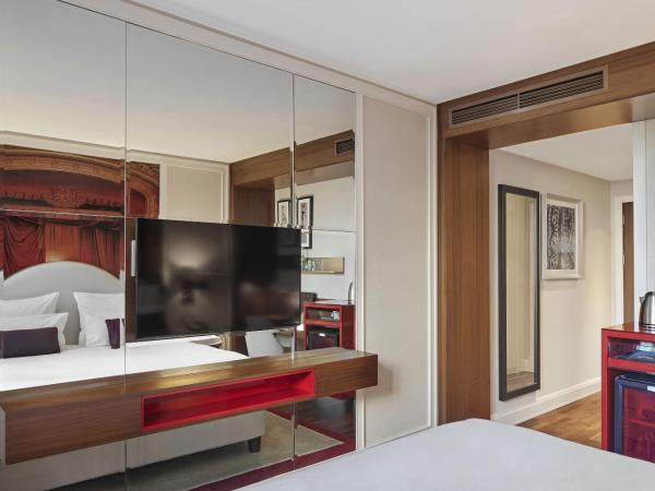 TITANIC Gendarmenmarkt Berlin : photo 4 de la chambre chambre double classique