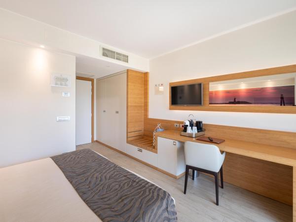 Laguna Park Hotel 4Superior : photo 7 de la chambre chambre standard avec balcon